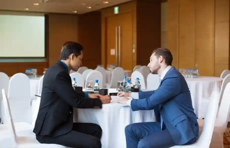 How Hotel Audio Visual Services Help Hotels Deliver Professional Meetings